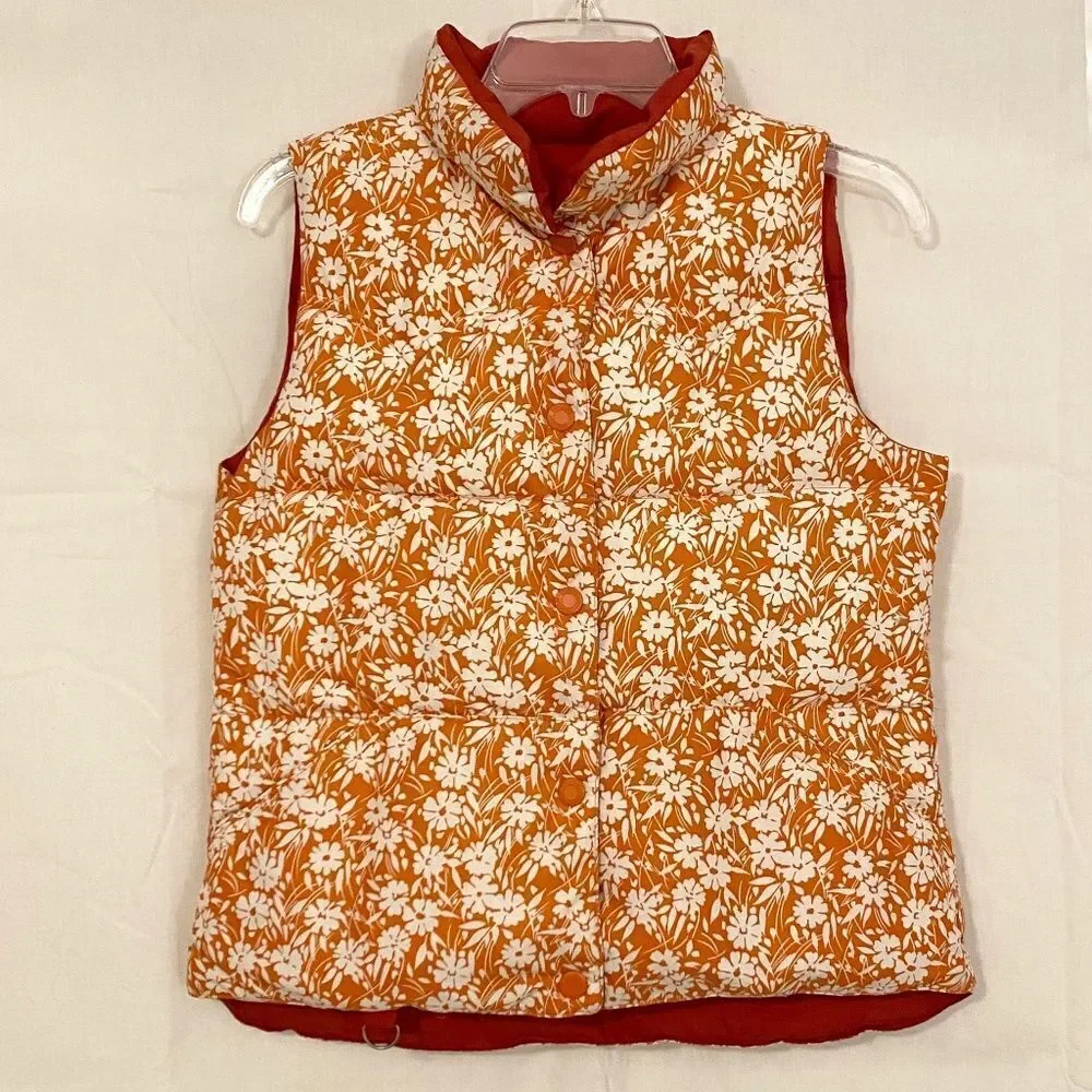 American Eagle reversible puffer vest red, orange, white, flowers. Size S/P